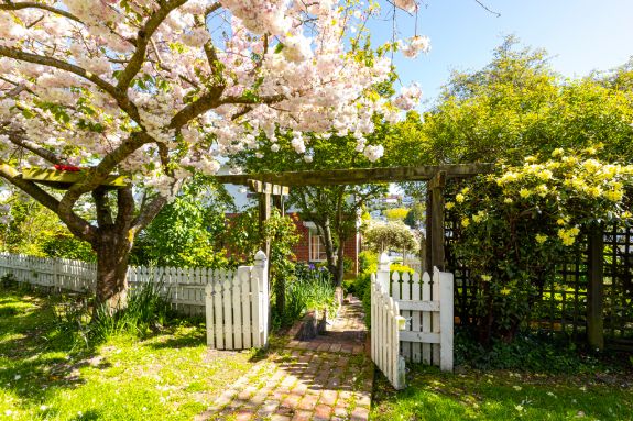 Picket fence